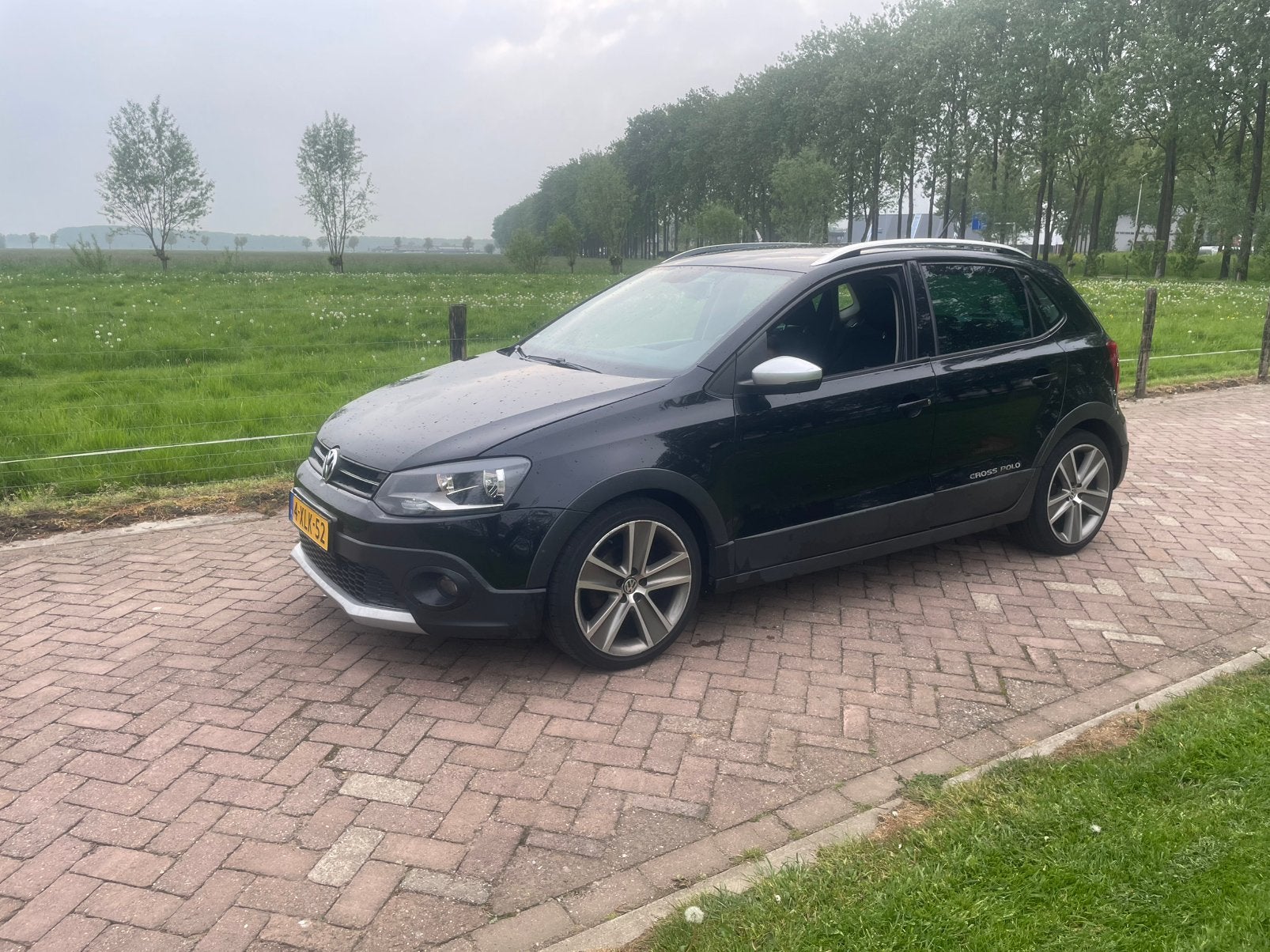 Volkswagen Polo 1.2 6V 44KW 5D My2009 2009 Zwart, Auto's, Volkswagen, Voorwielaandrijving, 40 €/maand, Zwart, Bedrijf