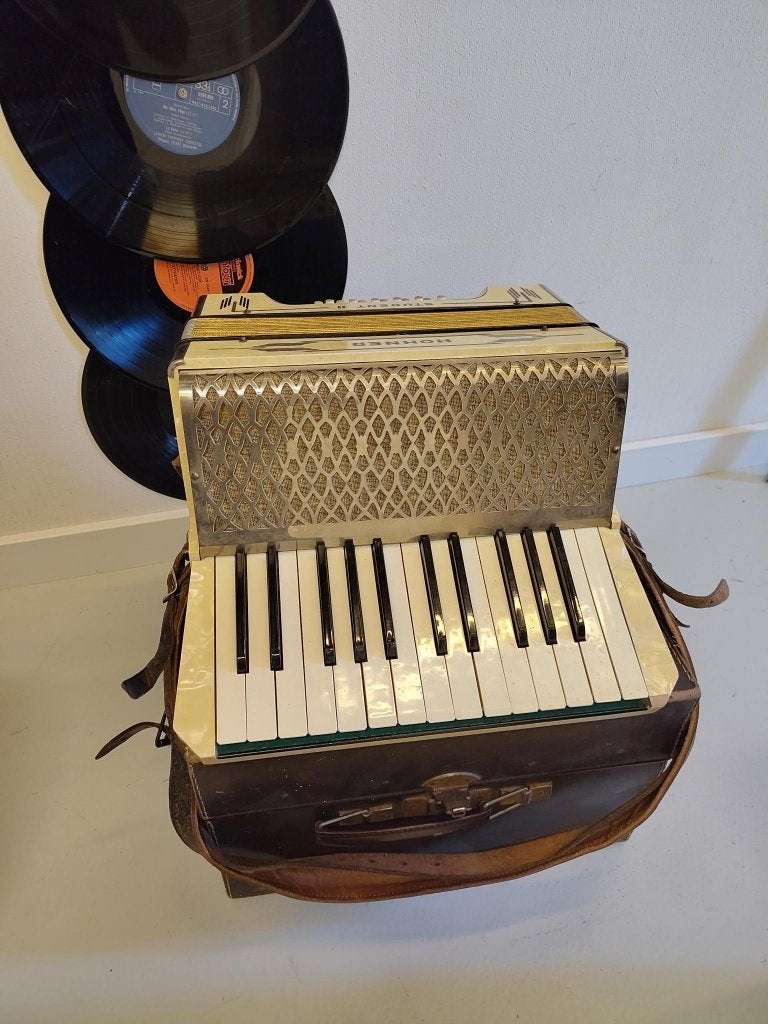 Hohner Student II Accordeon, Ophalen, Gebruikt, Met koffer, Toetsaccordeon