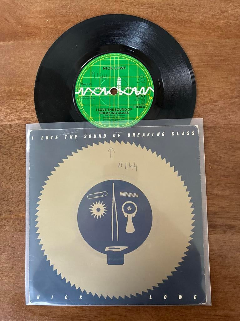 Nick Lowe - I love the sound of breaking glass, Ophalen of Verzenden, 7 inch, Single