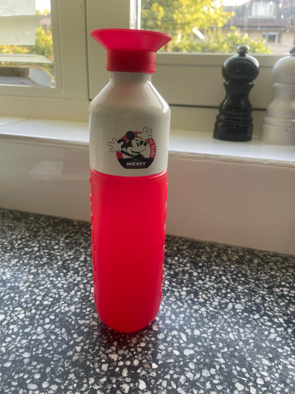 NIEUW DOPPER limited edition Disney Mickey Mouse waterfles, Ophalen of Verzenden, Mickey Mouse, Nieuw, Beeldje of Figuurtje