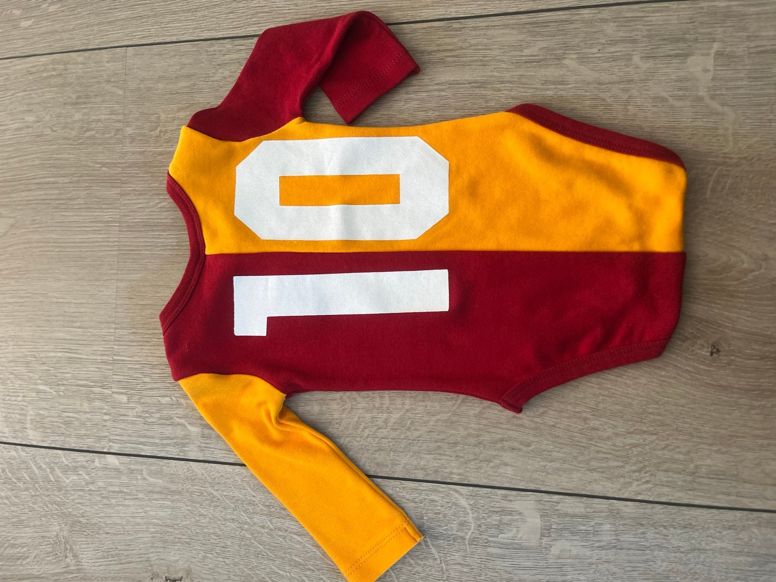 Galatasaray baby romper maat 0-3 maanden, Ophalen, Zo goed als nieuw, Jongetje of Meisje