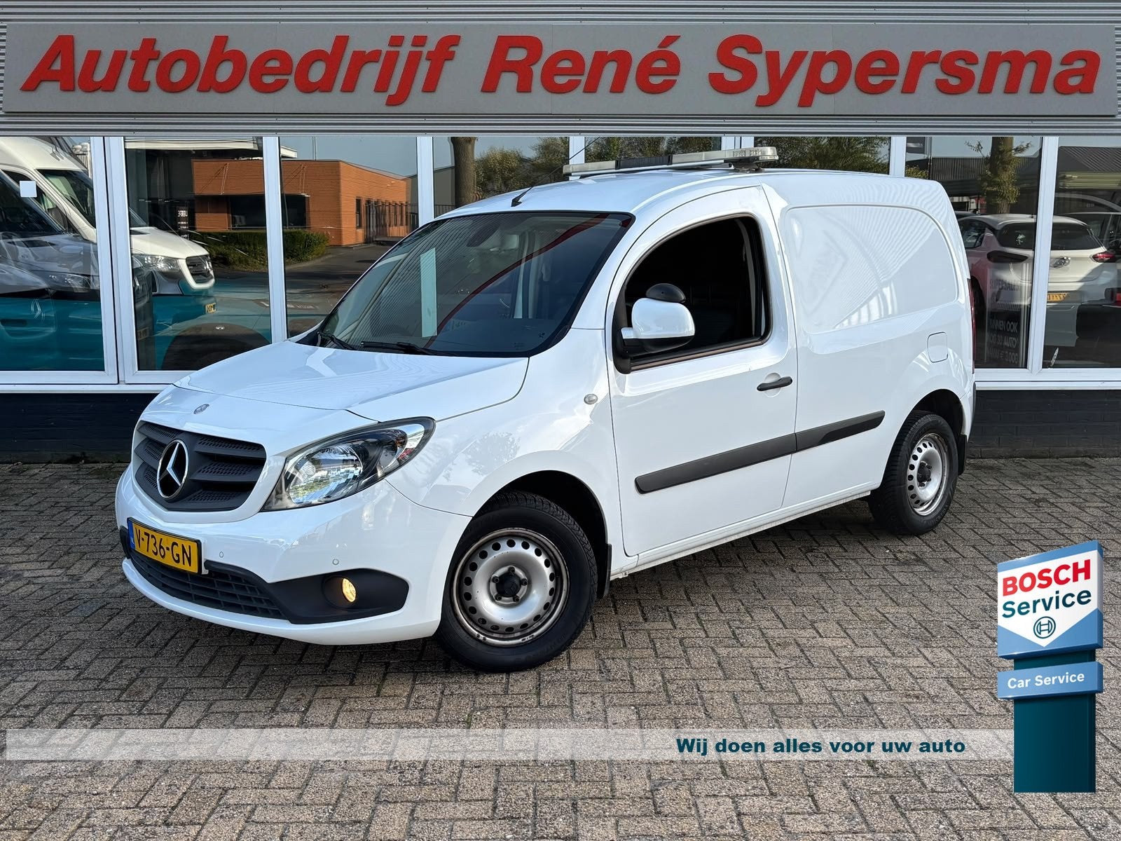 Mercedes-Benz Citan 112 BlueEFFICIENCY | Trekhaak | Parkeers, Voorwielaandrijving, Dealer onderhouden, Stof, Gebruikt