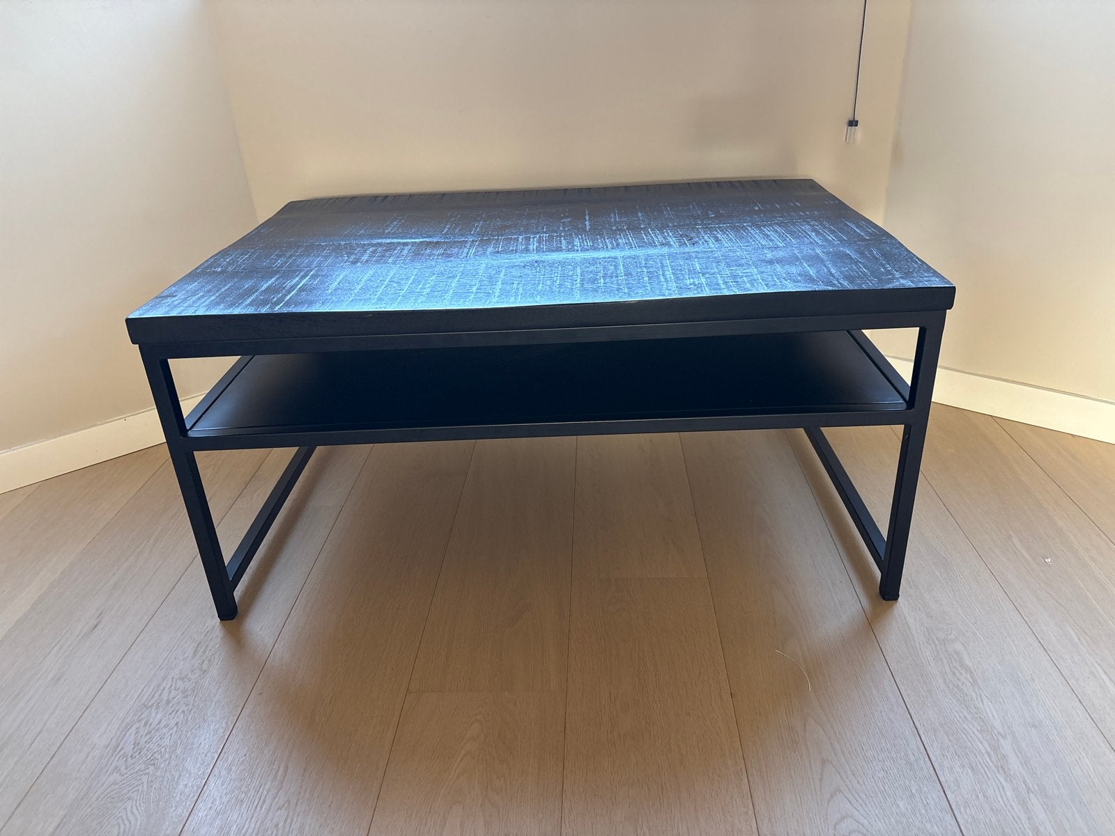 Zwarte Salontafel met Gebruikerssporen, Ophalen, Gebruikt, 50 tot 100 cm, 50 tot 100 cm
