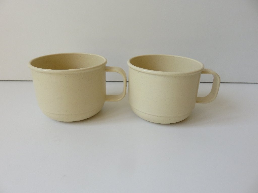 2 Rubbermaid magnetron servies soepkommen, Ophalen of Verzenden, Zo goed als nieuw, Overige materialen, Kom(men)