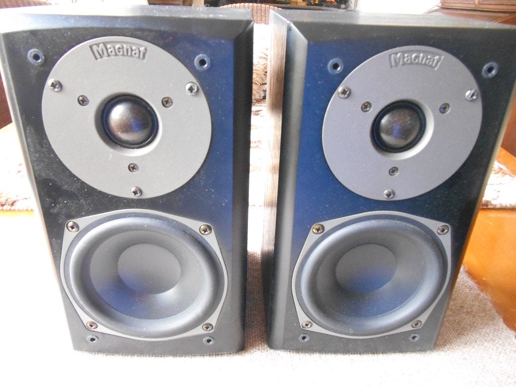 magnat vector needle 11, Ophalen, 60 tot 120 watt, Front, Rear of Stereo speakers, Magnat