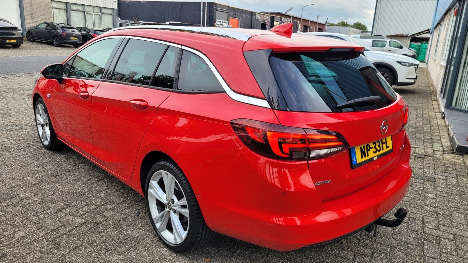 Opel Astra 1.4 Turbo 150pk Sports Tourer+ 2017 veel opties!, Voorwielaandrijving, Dealer onderhouden, 4 cilinders, 150 pk