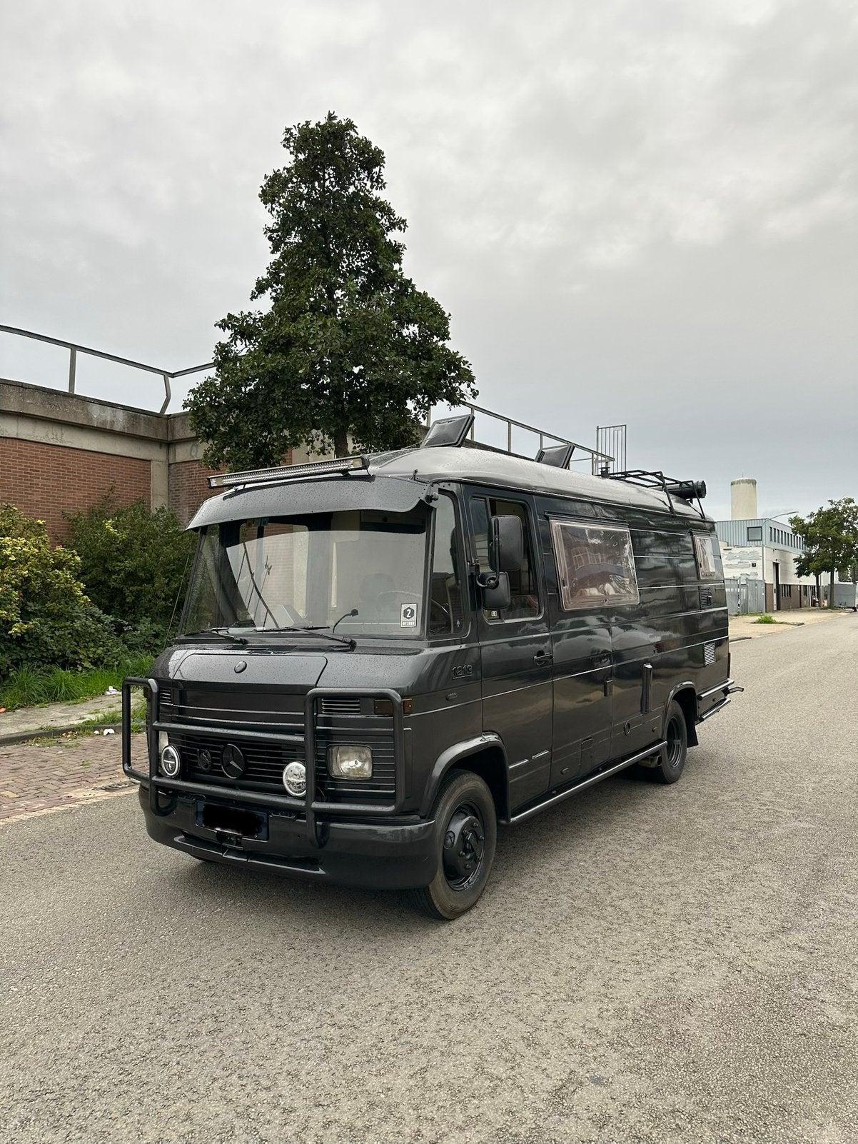 Mercedes-Benz L407 DG - CAMPER  - BELASTINGVRIJ - UNIEK, Achteruitrijcamera, Afzuigkap, Tot en met 2, 6 tot 7 meter
