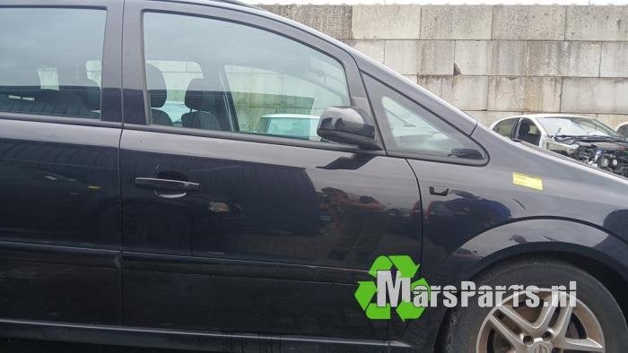 Portier 4Deurs rechts-voor van een Opel Zafira, Gebruikt, -, Deur, -