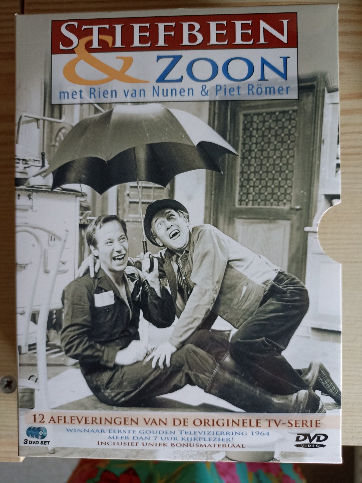 Stiefbeen & Zoon DVD Box - Deel 1, 2 en 3, Cd's en Dvd's, Dvd's | Tv en Series, Alle leeftijden, Inclusief doosje, Zo goed als nieuw