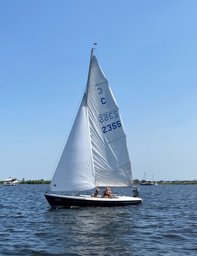 Centaur zeilboot compleet met Yamaha 4 pk 4-takt + ligplaats, Watersport en Boten, Open zeilboten, Centaur, 85 cm, 4 pk, Polyester