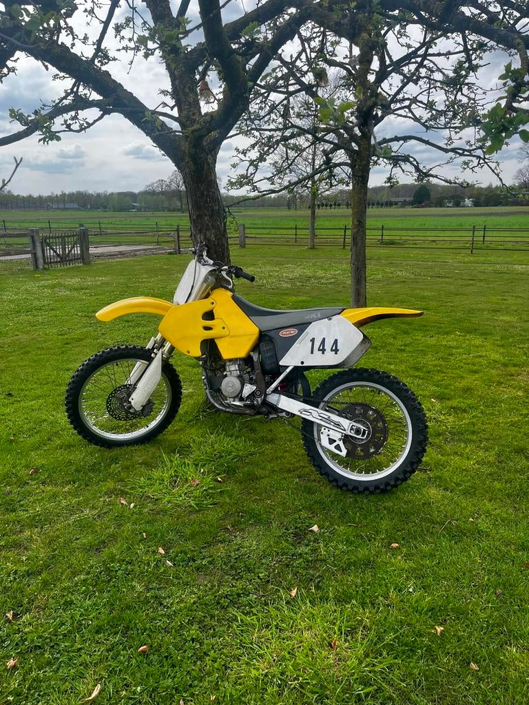 Suzuki derbi crossbrommer, Fietsen en Brommers, Brommers | Crossbrommers, Ophalen, 6 versnellingen, Gebruikt, Suzuki