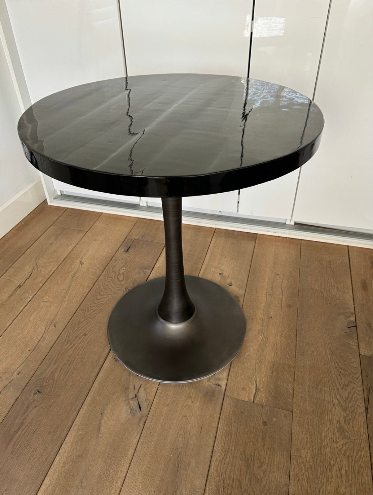 2x Riviera Maison Gold Label Bistro / Bijzettafel Zwart Rond, Rond, Nieuw, 55 tot 75 cm, Hout