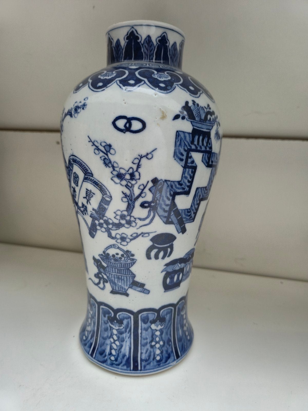 Antieke Chinese Blauw-Witte Porseleinen Vaas, Ophalen of Verzenden