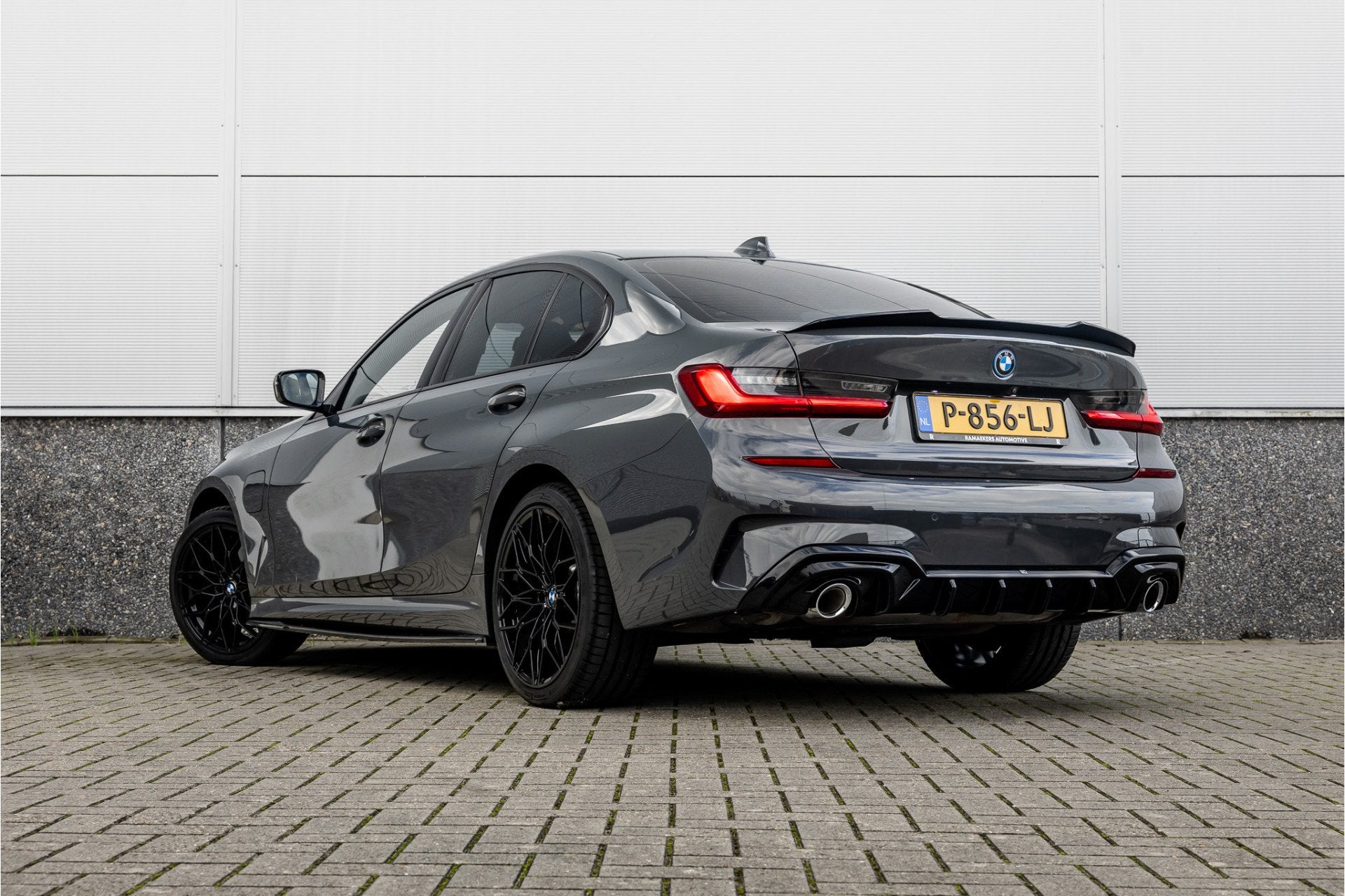 Foto 10 van BMW 3-serie M-Sport M-Sportstoel / HiFi / Camera / Maxton /