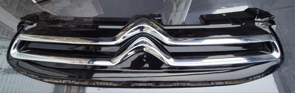 Citroen C1 Grill  vanaf bj 2014, Ophalen, Gebruikt, Citroën, Voor