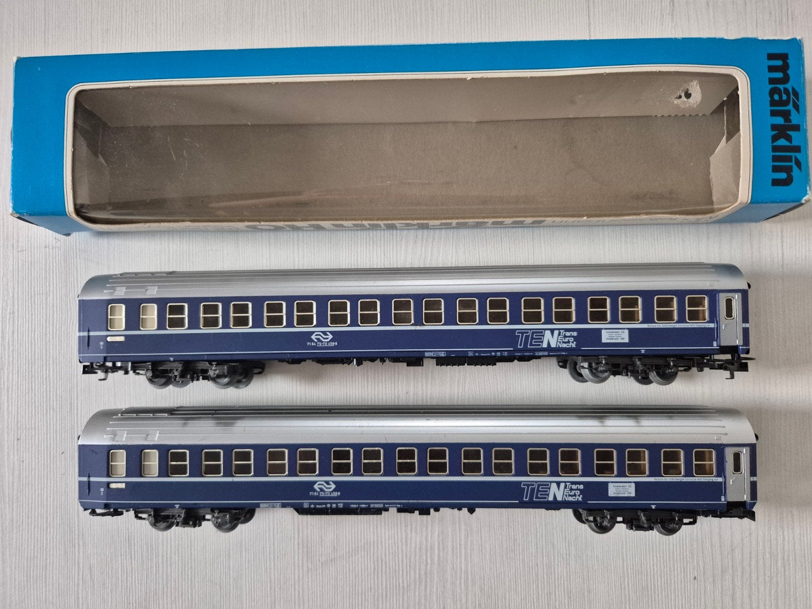 2 Märklin NS rijtuigen 4151