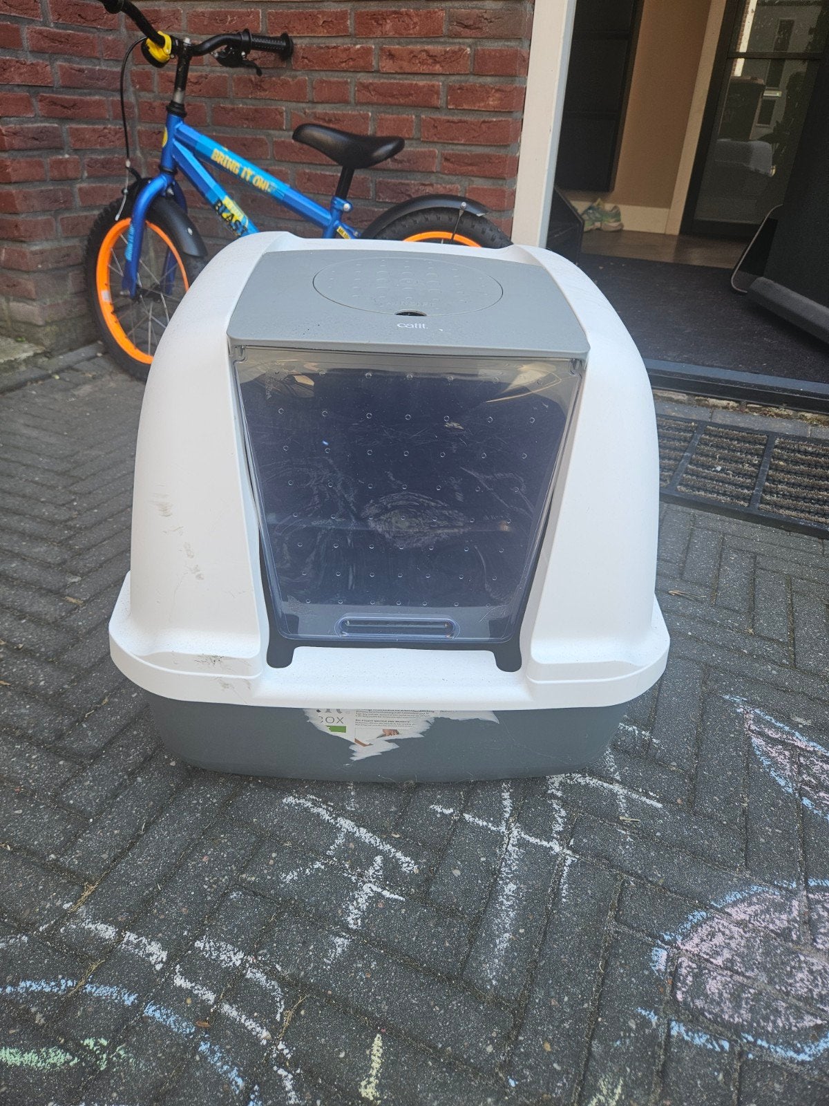Grote kattenbak van het merk Catit, Ophalen