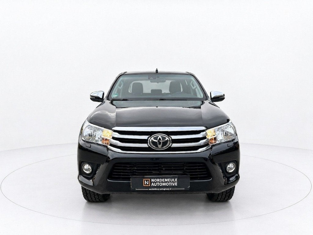 Toyota HILUX 2.4 D-4D COMFORT, Trekhaak, Cruise, Lane, Elektrische ramen, Zwart, Bedrijf, 2 stoelen
