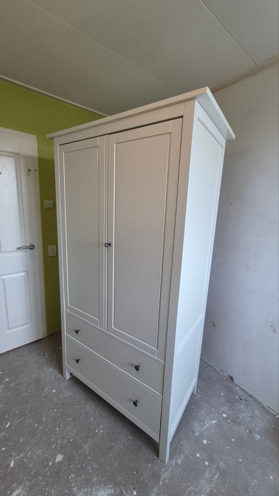 Witte IKEA Hemnes kledingkast met lades en hangruimte, Huis en Inrichting, Modern klassiek, 50 tot 100 cm, Zo goed als nieuw, 150 tot 200 cm