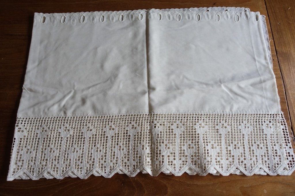 div wolwitte bohemian bistro valletjes met kant v.a 7,50, Gebruikt, Ophalen of Verzenden, Gordijn, 44 cm