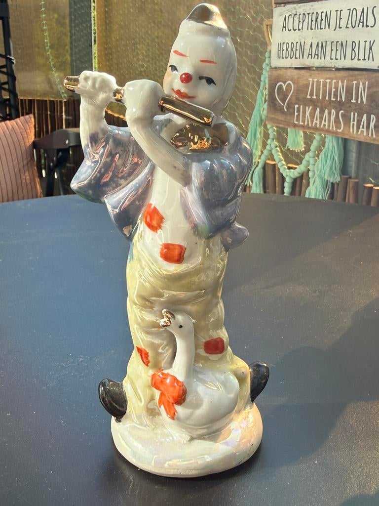 Clown met fluit en gans porselein, Verzamelen, Beelden en Beeldjes, Ophalen of Verzenden, Zo goed als nieuw, Overige typen