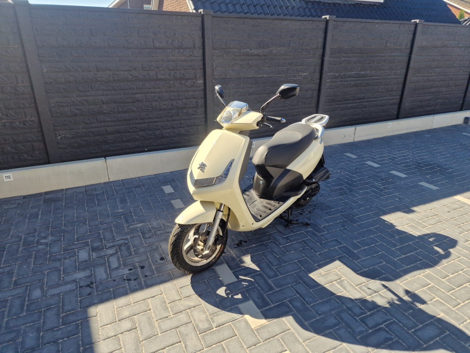 Peugeot vivacity [50Km/h] 4takt, Fietsen en Brommers, Ophalen, Gebruikt, -, Maximaal 45 km/u
