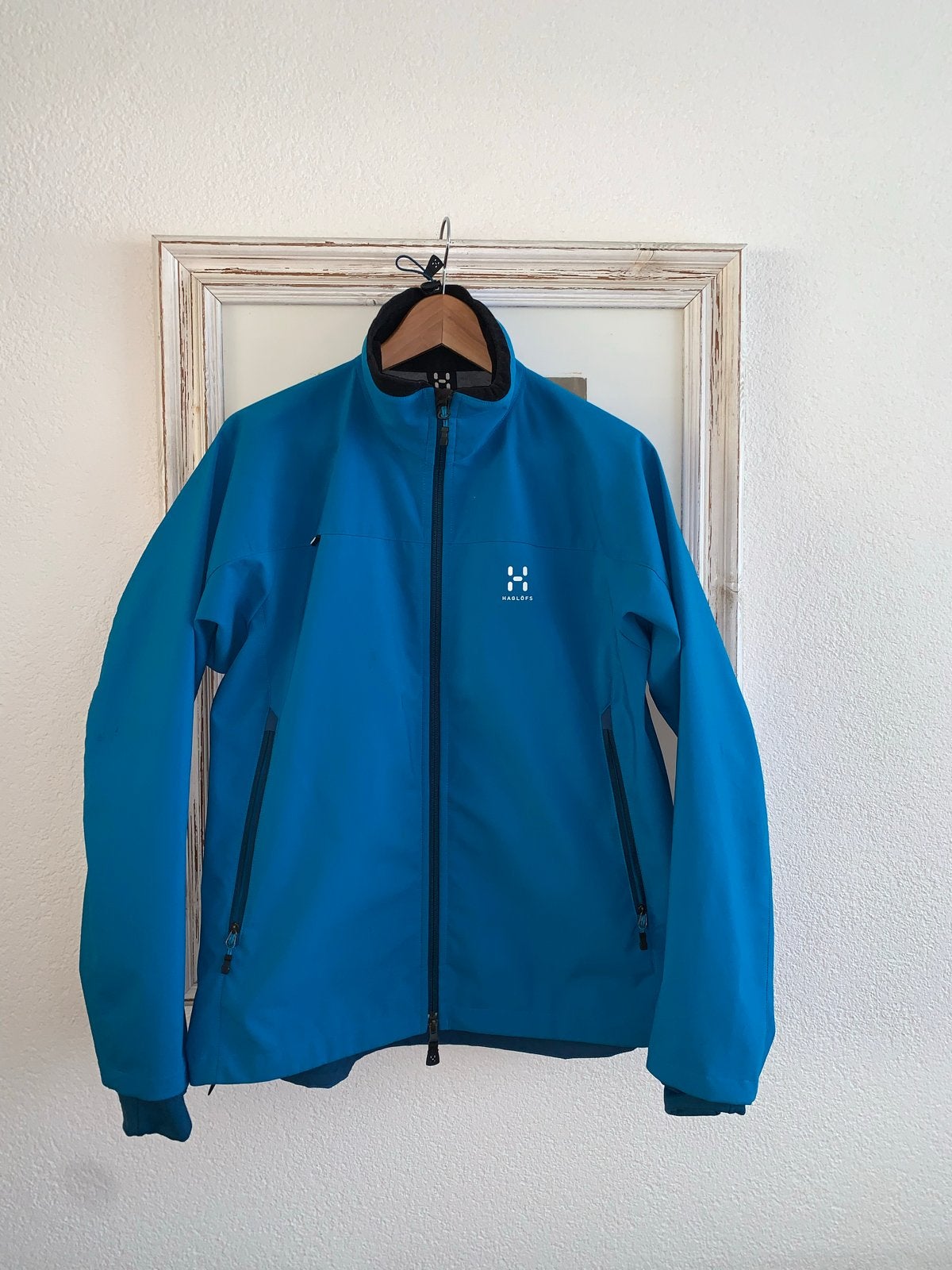 Haglöfs Windstopper jas  maat L zgan, Ophalen of Verzenden, Zo goed als nieuw, Maat 52/54 (L), Blauw