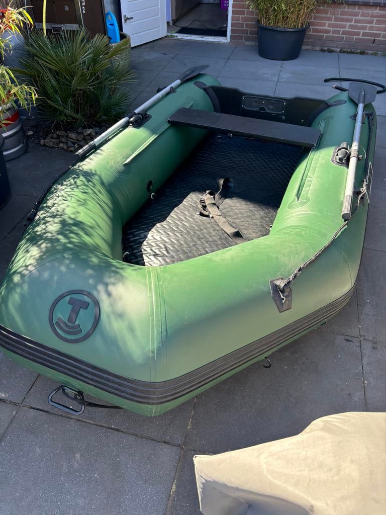 Rubberen boot 2.6m x 1.5m, Ophalen, Zo goed als nieuw, Overige typen, Met peddels
