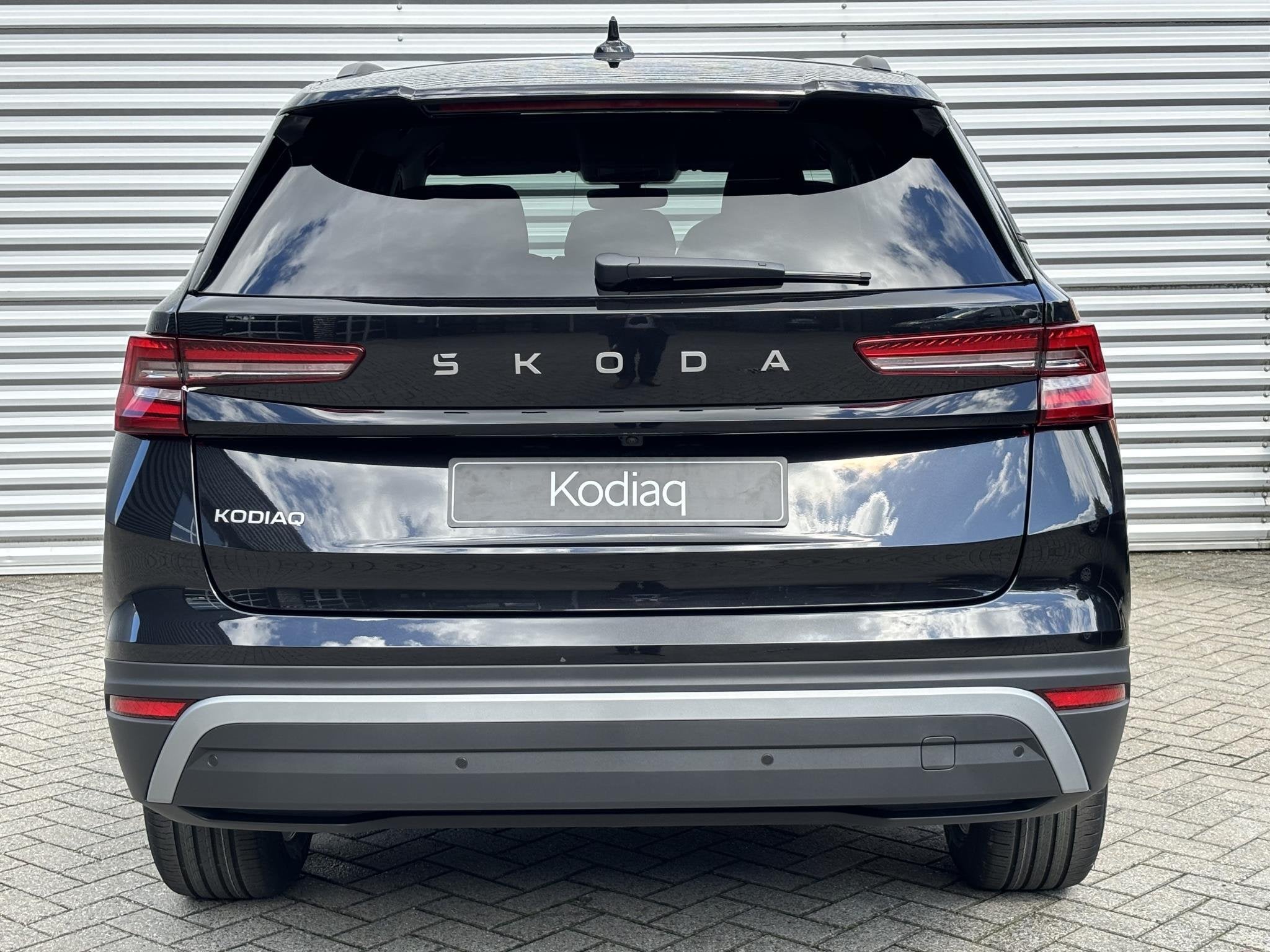 Skoda Kodiaq 1.5 TSI MHEV Business Edition 150 PK | Automaat, Auto's, Dealer onderhouden, 4 cilinders, 150 pk, Alcantara