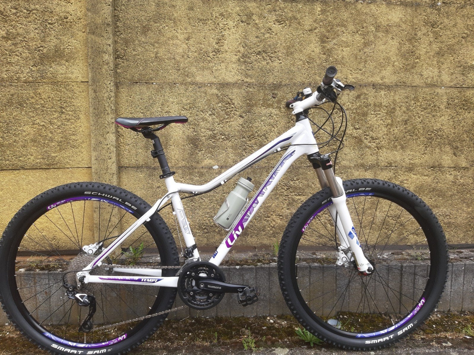 Liv Tempt
Framemaat: M 3x10 versnellingen Shimano LX/Deore, Hardtail, 45 tot 49 cm, Zo goed als nieuw, Dames
