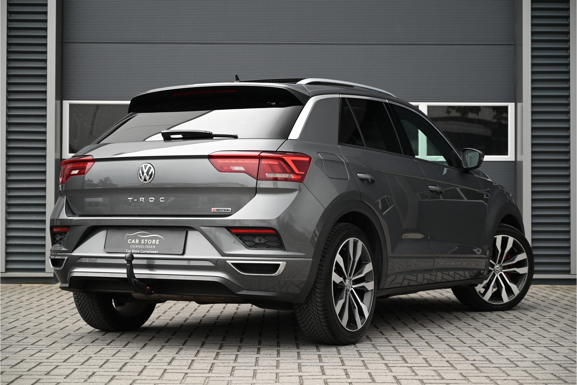 Volkswagen T-Roc 2.0 TSI 4Motion / 3 X R-LINE / PANO / VIRTU, Auto's, Volkswagen, Automaat, 15 km/l, Gebruikt, Euro 6