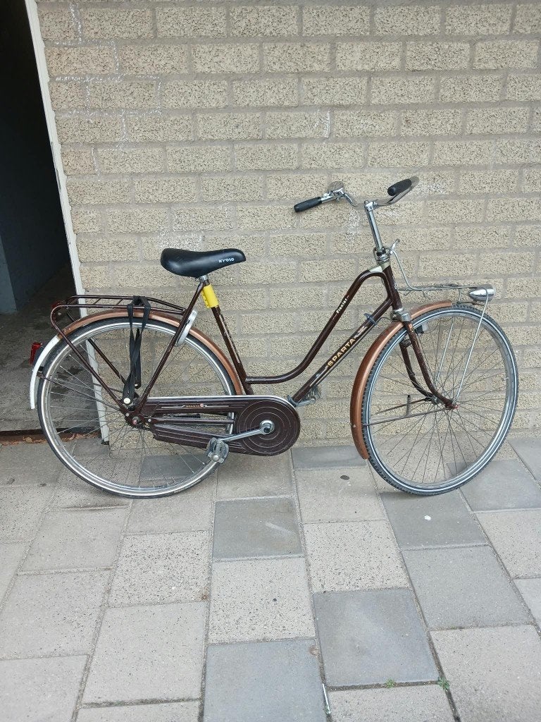 Sparta damesfiets met voordragen, Ophalen, Gebruikt, Sparta
