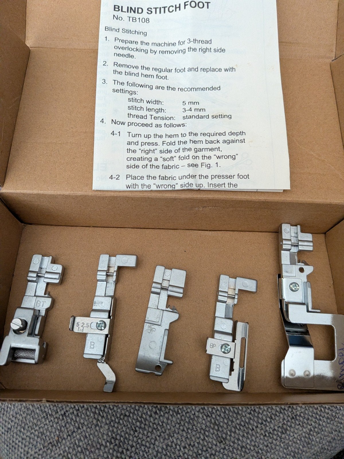 Lewenstein multilock voetjes, Hobby en Vrije tijd, Ophalen of Verzenden, Gebruikt, Lockmachine, Overige merken