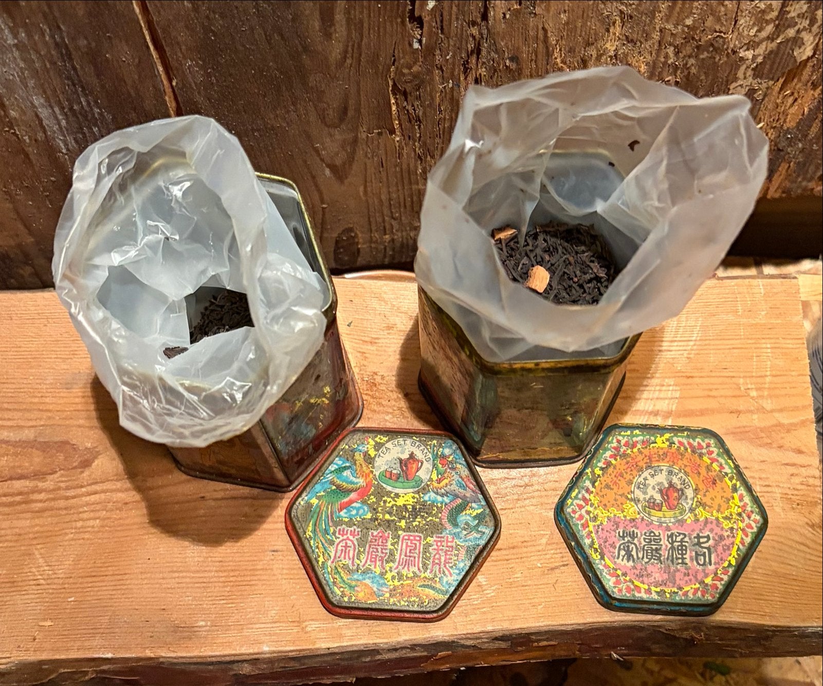Vintage Chinese theeblikjes met originele thee, Ophalen