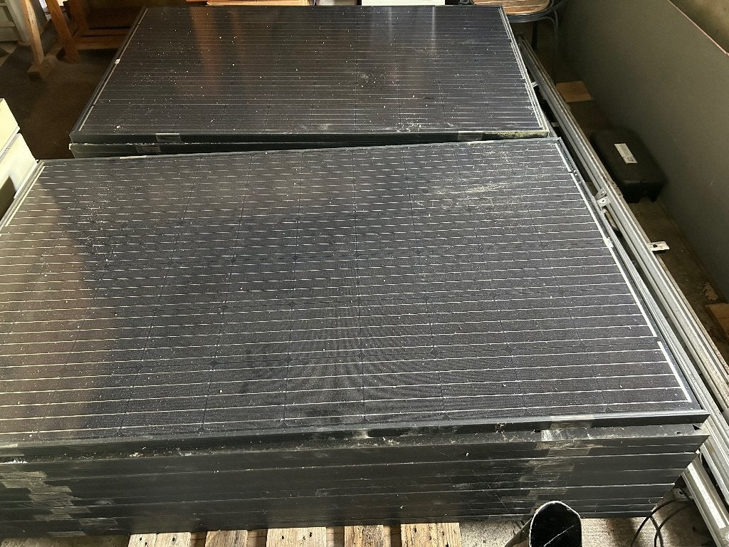 zonnepanelen, Doe-het-zelf en Verbouw, Ophalen of Verzenden, Zo goed als nieuw, Paneel, 200 wattpiek of meer