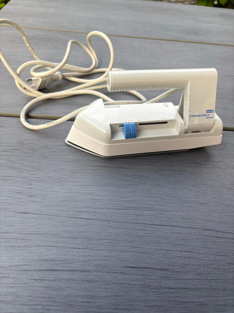Philips World Stewardess Strijkijzer - Vintage Reisstrijkijz, Ophalen of Verzenden, Gebruikt, Strijkijzer met snoer