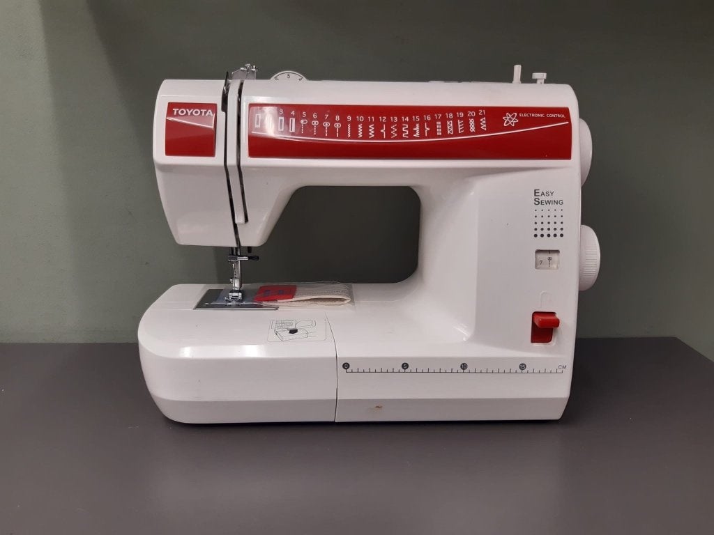 Mooie Toyota rs 2000 naaimachine, Ophalen of Verzenden, Gebruikt, Naaimachine, Overige merken