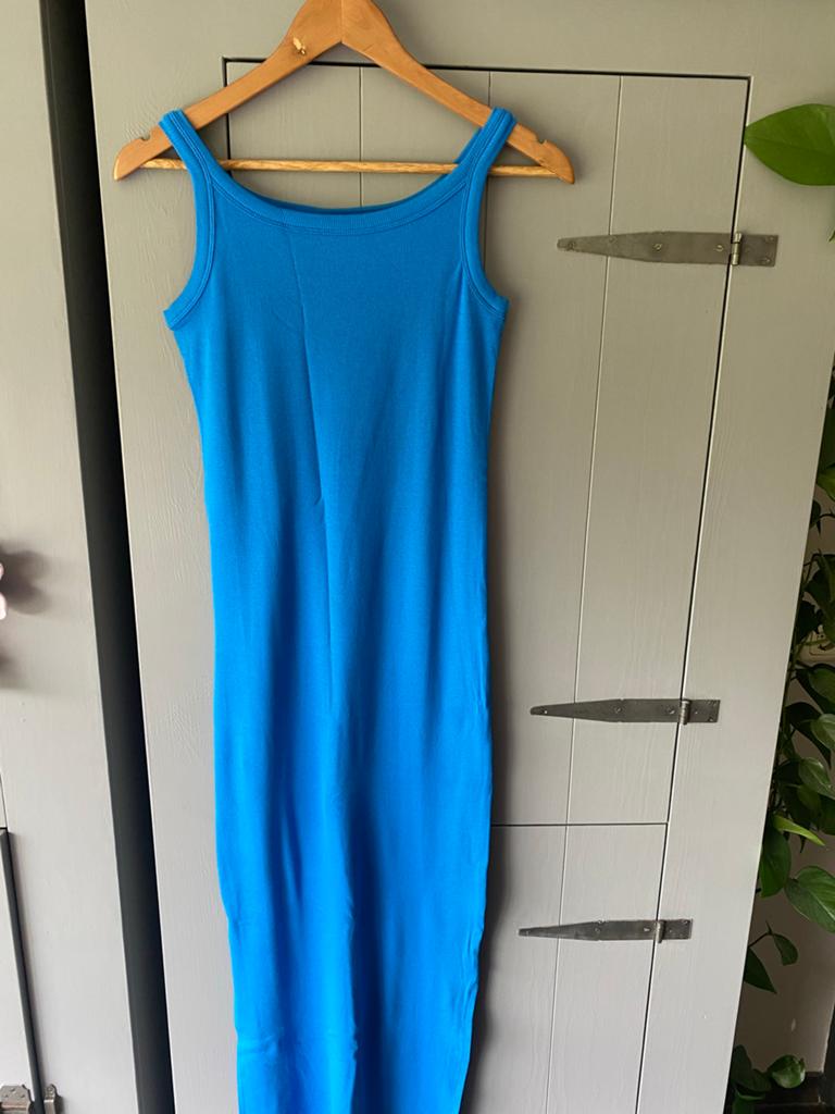 Nieuwe Kaffe maxi jurk in felblauw - Maat S, Kleding | Dames, Jumpsuits, Ophalen of Verzenden, Zo goed als nieuw, Maat 36 (S)