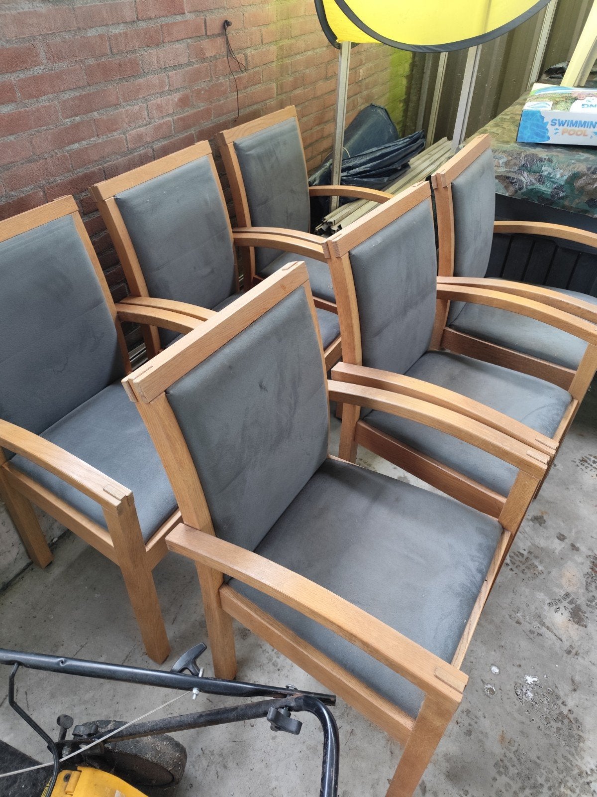 Set van 6 houten eetkamerstoelen met grijze bekleding, Ophalen, Gebruikt, Stof, Klassiek, Tijdloos