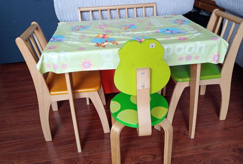 Kindertafel met stoeltjes en opbergbankje, Ophalen, Gebruikt, Tafel(s) en Stoel(en)