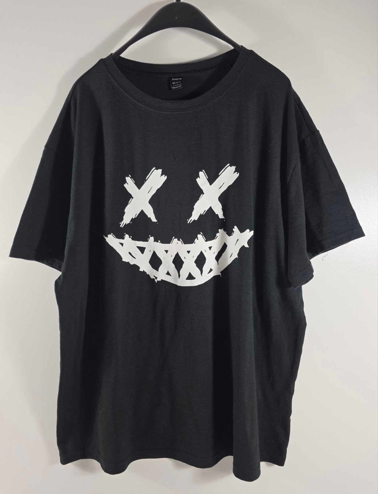 Zwart T-shirt met 'XX' en glimlach print - Maat L, Maat 52/54 (L), SHEIN, Service@shein.com, Verzenden