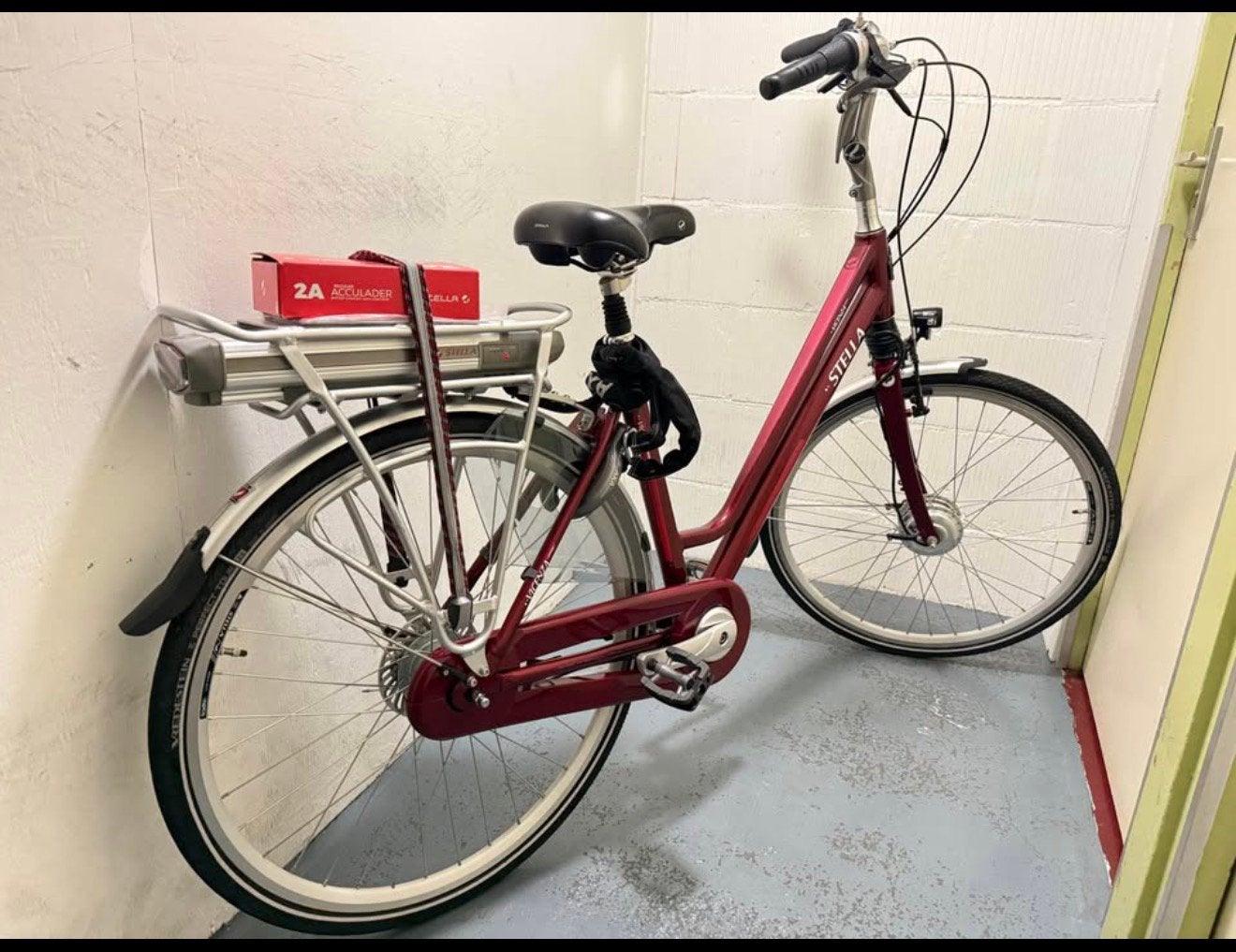 In nieuwe staat Stella Elektrische fiets ( electric bike ), Versnellingen, Zo goed als nieuw, 50 tot 53 cm, Ophalen