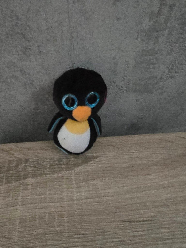 Leuke pinguïn knuffel met grote ogen, Pinguïn, Gebruikt, Zwart, Ophalen of Verzenden