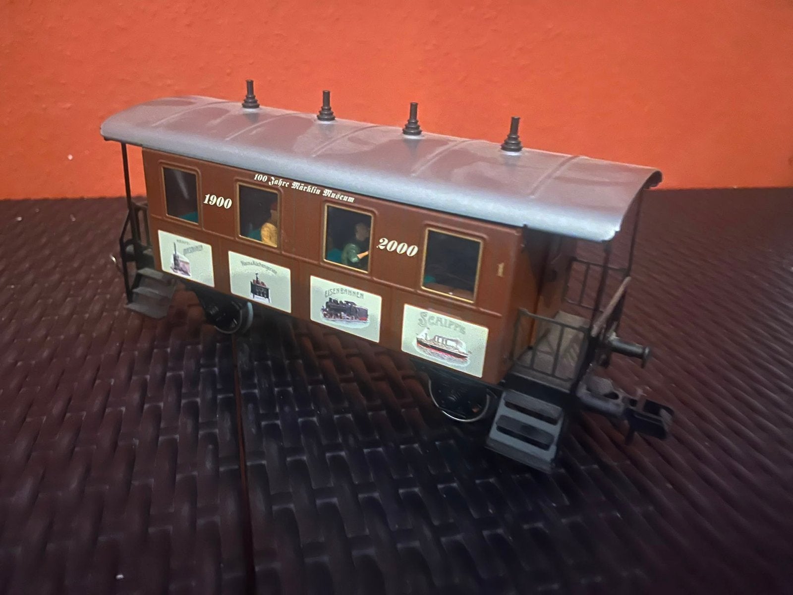 Märklin Wagon "100 Jaar Märklin Museum" 1900-2000, Wisselstroom, Wagon, Ophalen of Verzenden, Zo goed als nieuw