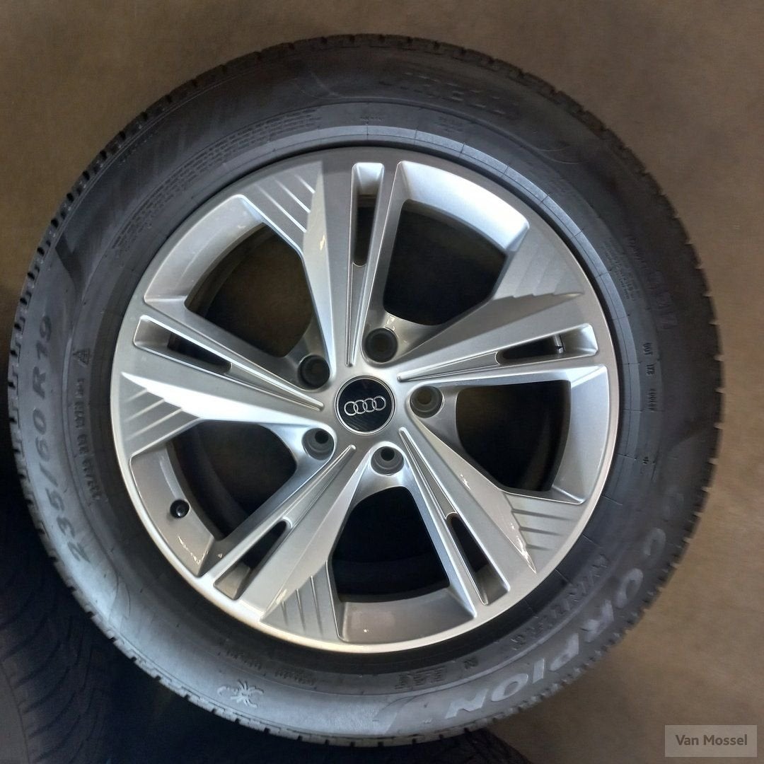 Audi Q6 E-Tron Pirelli Scorpion Winter 235/60/R19 - 255/55/R, 19 inch, Gebruikt, 255 mm, -