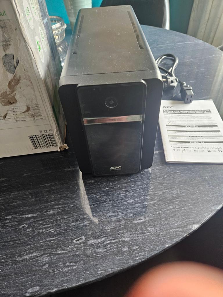 APC Easy UPS BV 1200VA, 230V, AVR, Schuko Sockets, Ophalen, Zo goed als nieuw