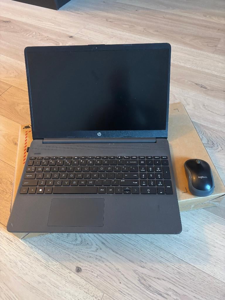 HP Laptop + Logitech muis, compleet in doos (15S-EQ2950ND), Computers en Software, Windows Laptops, Gebruikt, 15 inch, SSD, 2 tot 3 Ghz