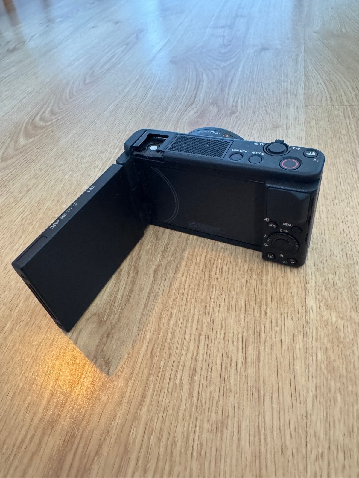Foto 5 van Sony ZV-1 Camera met accessoires en tripod