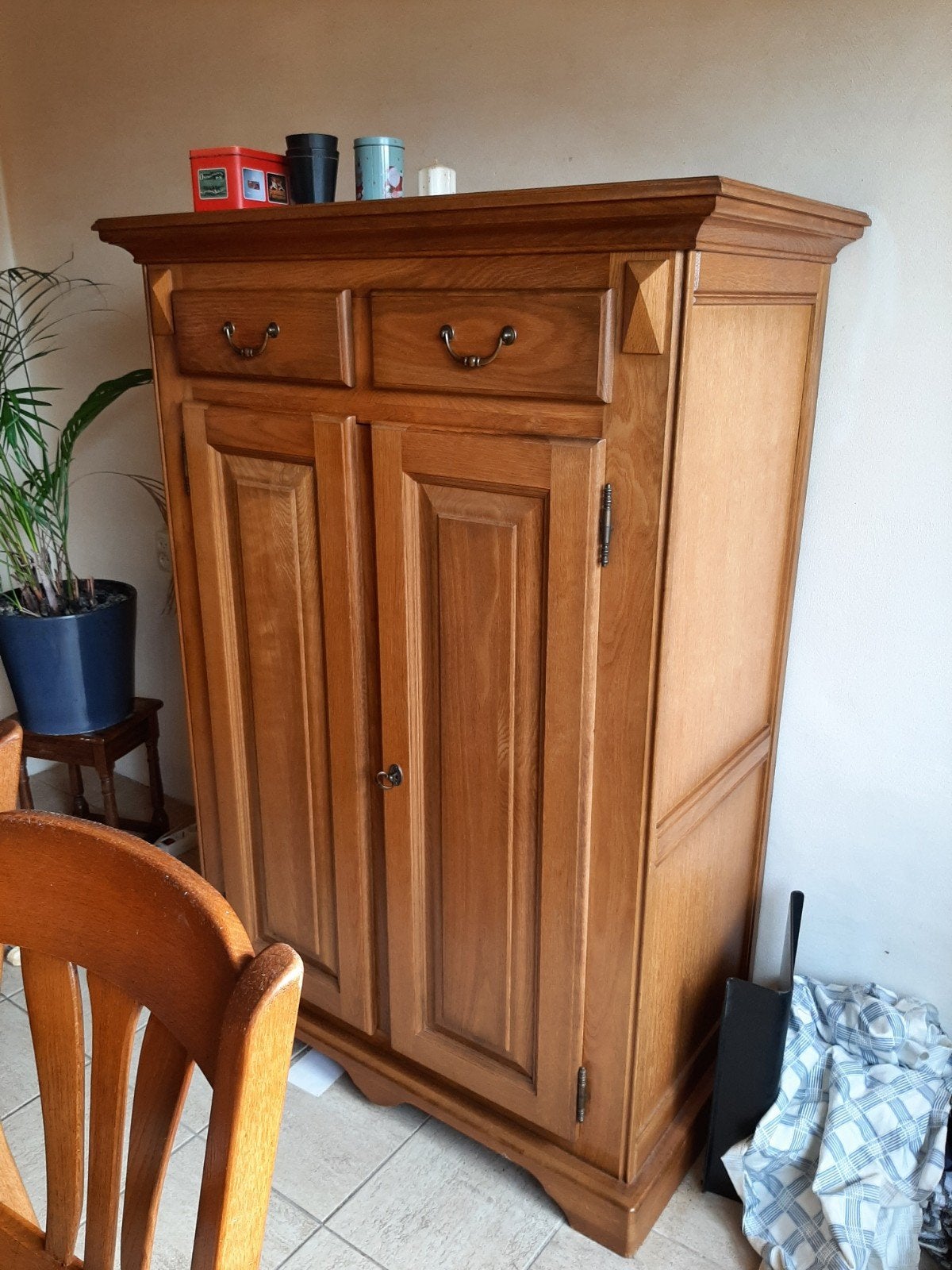 Houten wandkast en dressoir set