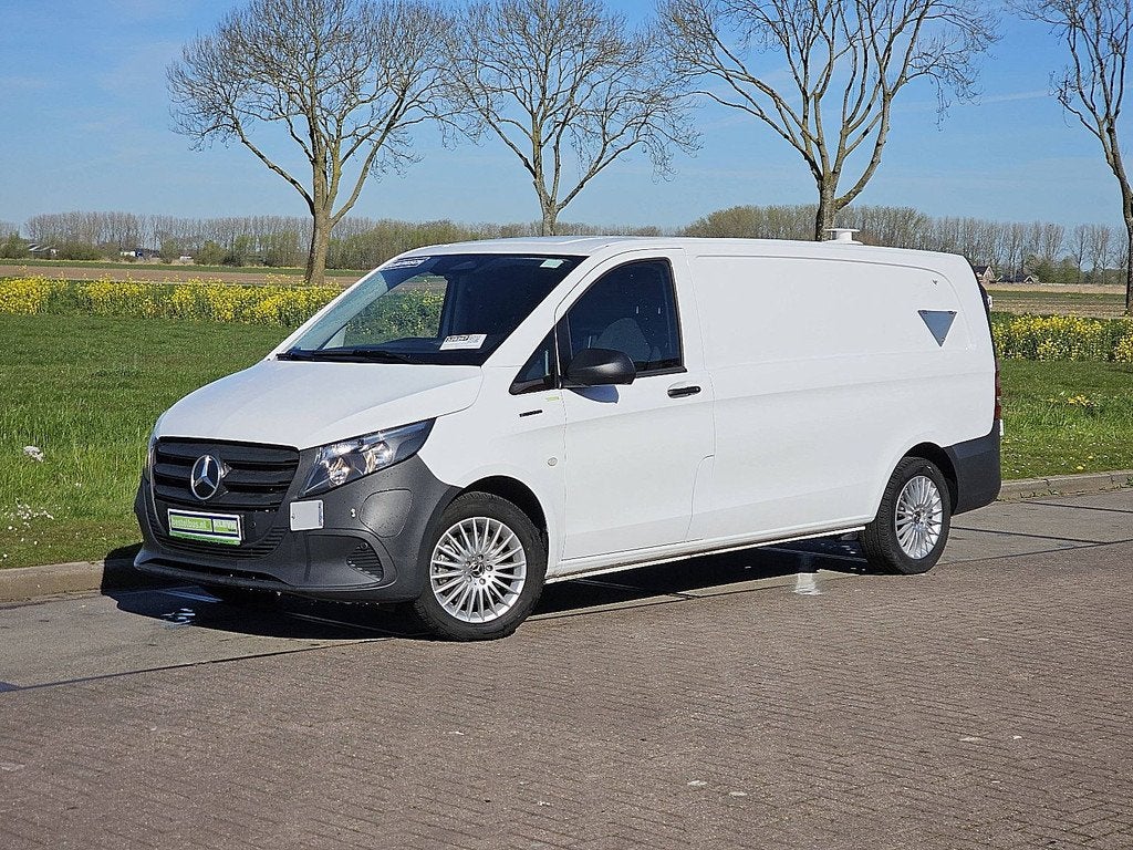 MERCEDES-BENZ EVITO xl vebabox 60 kwh, Gebruikt, 116 pk, Wit, 2 stoelen